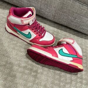 Nike 4Y rhinestone shoes